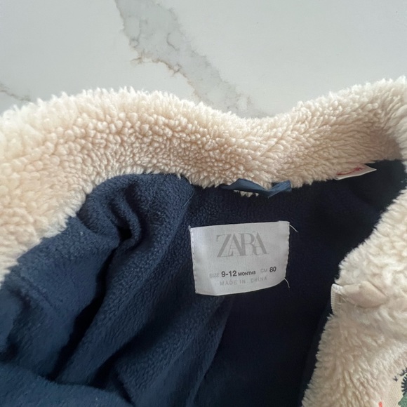 Zara - Fleece Jacket - Picture 2 of 4